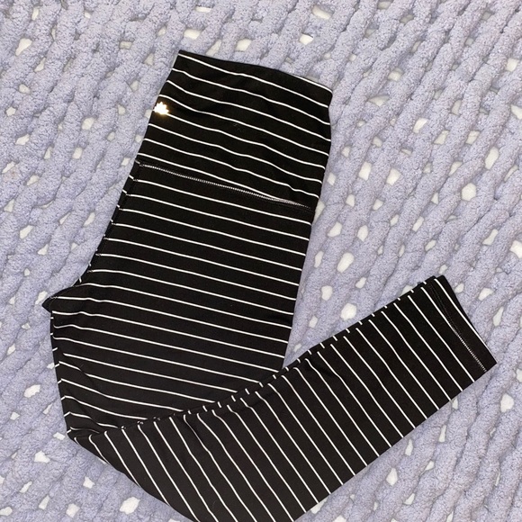 Leggings - Picture 2 of 2